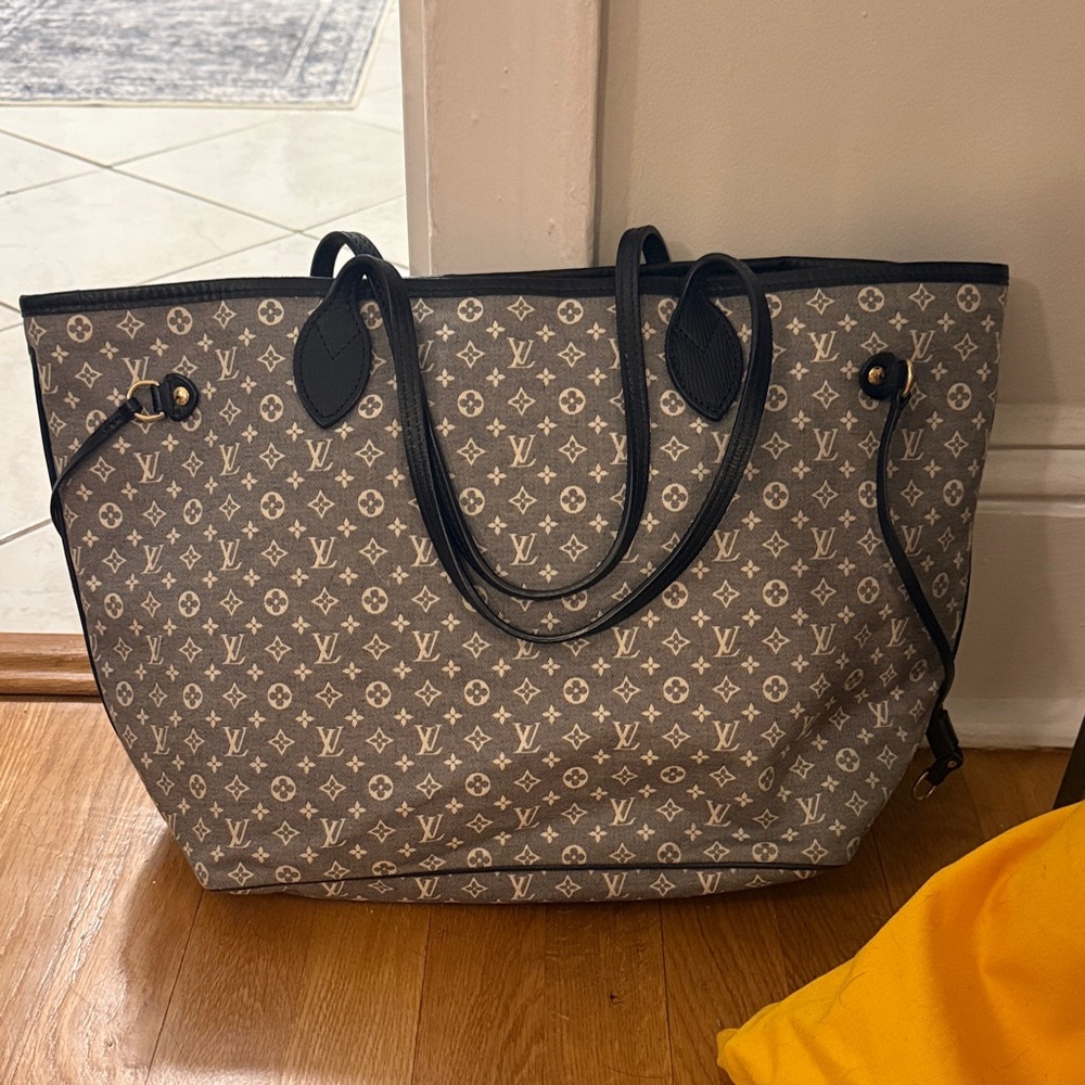 Louis Vuitton Black and Gray Monogram Tote